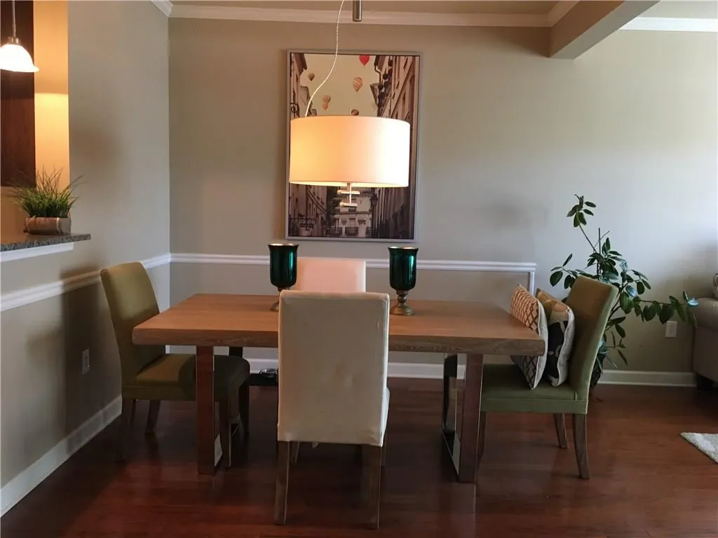 7265 Glisten Avenue Unit 115, Sandy Springs, Georgia 30328, 2 Bedrooms Bedrooms, ,2 BathroomsBathrooms,Residential,Sold,7265 Glisten Avenue Unit 115,5778999