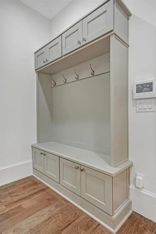 6690 Wright Road, Sandy Springs, Georgia 30328, 5 Bedrooms Bedrooms, ,5 BathroomsBathrooms,Residential,Sold,6690 Wright Road,6841013