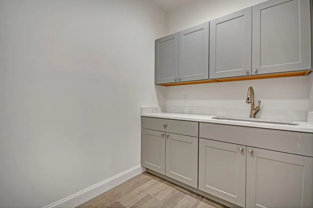 6690 Wright Road, Sandy Springs, Georgia 30328, 5 Bedrooms Bedrooms, ,5 BathroomsBathrooms,Residential,Sold,6690 Wright Road,6841013