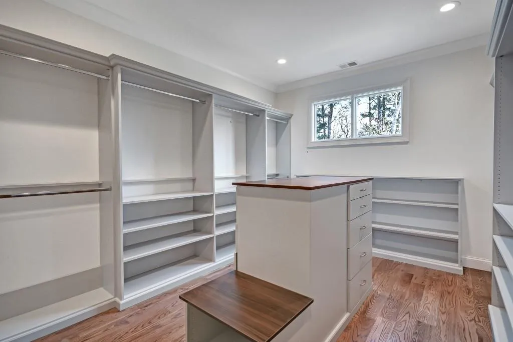 6690 Wright Road, Sandy Springs, Georgia 30328, 5 Bedrooms Bedrooms, ,5 BathroomsBathrooms,Residential,Sold,6690 Wright Road,6841013