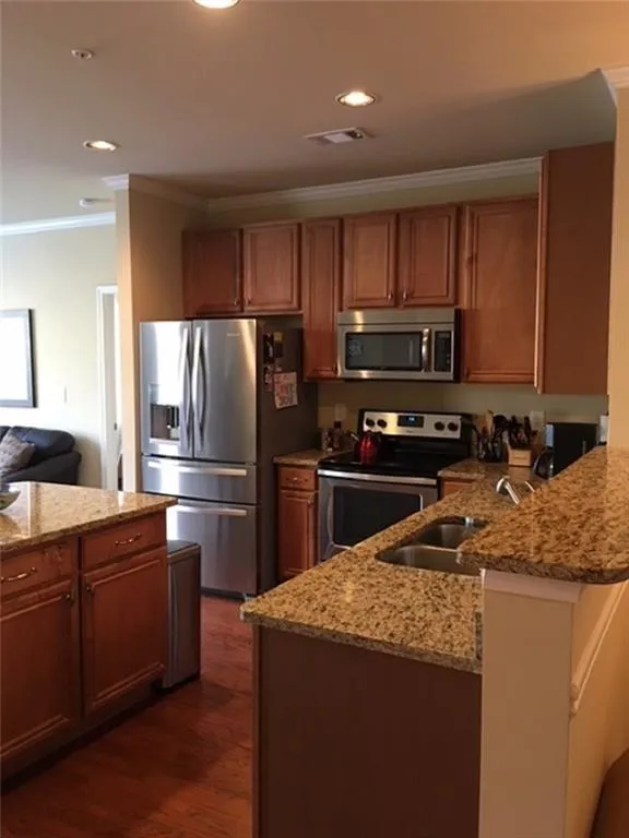 7265 Glisten Avenue Unit 124, Sandy Springs, Georgia 30328, 2 Bedrooms Bedrooms, ,2 BathroomsBathrooms,Residential,Sold,7265 Glisten Avenue Unit 124,5752614
