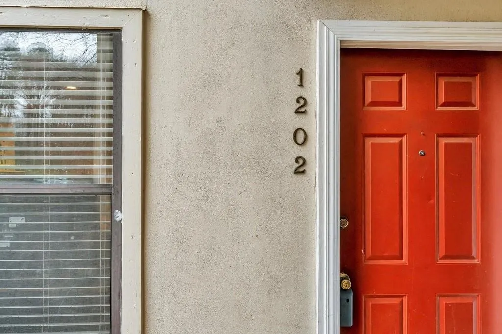 1202 Old Hammond Chase Ne Unit 1202, Sandy Springs, Georgia 30350, 3 Bedrooms Bedrooms, ,2 BathroomsBathrooms,Residential,Sold,1202 Old Hammond Chase Ne Unit 1202,6515922