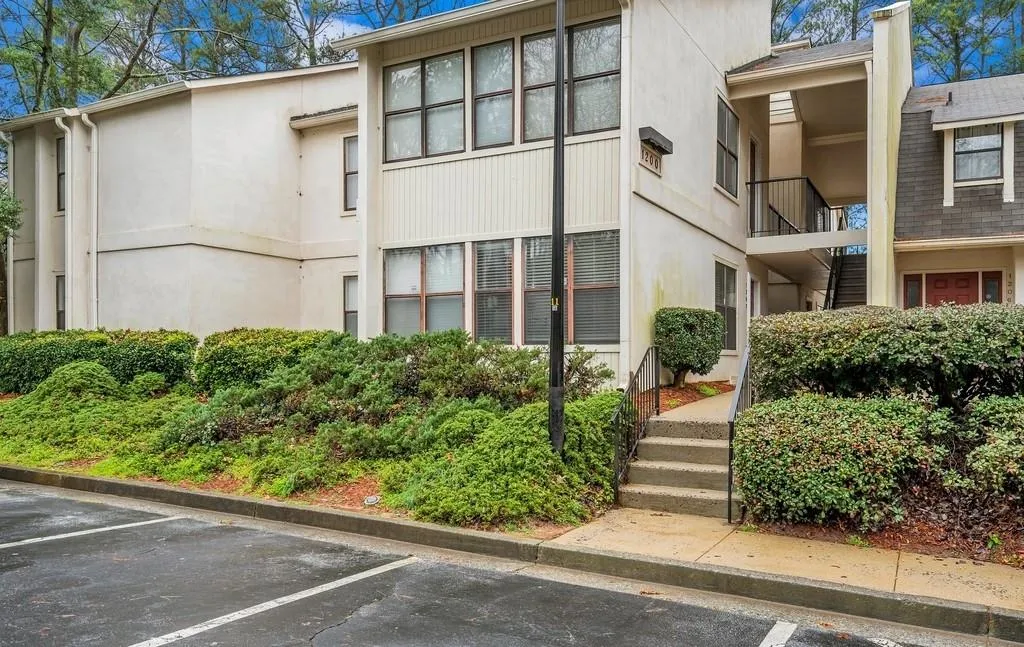 1202 Old Hammond Chase Ne Unit 1202, Sandy Springs, Georgia 30350, 3 Bedrooms Bedrooms, ,2 BathroomsBathrooms,Residential,Sold,1202 Old Hammond Chase Ne Unit 1202,6515922