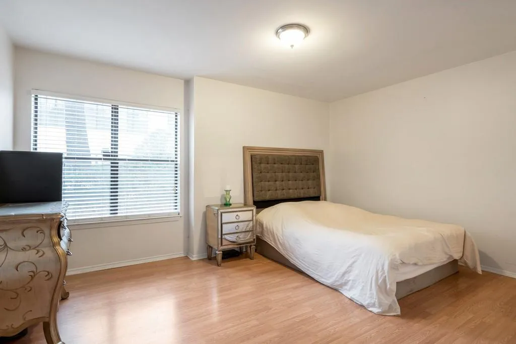 1202 Old Hammond Chase Ne Unit 1202, Sandy Springs, Georgia 30350, 3 Bedrooms Bedrooms, ,2 BathroomsBathrooms,Residential,Sold,1202 Old Hammond Chase Ne Unit 1202,6515922