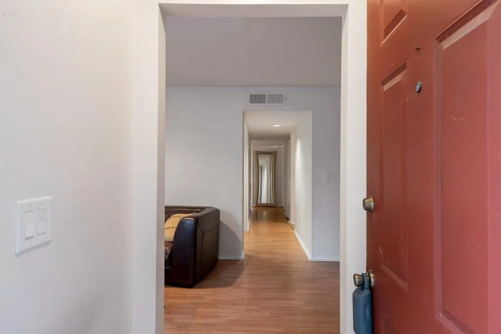 1202 Old Hammond Chase Ne Unit 1202, Sandy Springs, Georgia 30350, 3 Bedrooms Bedrooms, ,2 BathroomsBathrooms,Residential,Sold,1202 Old Hammond Chase Ne Unit 1202,6515922