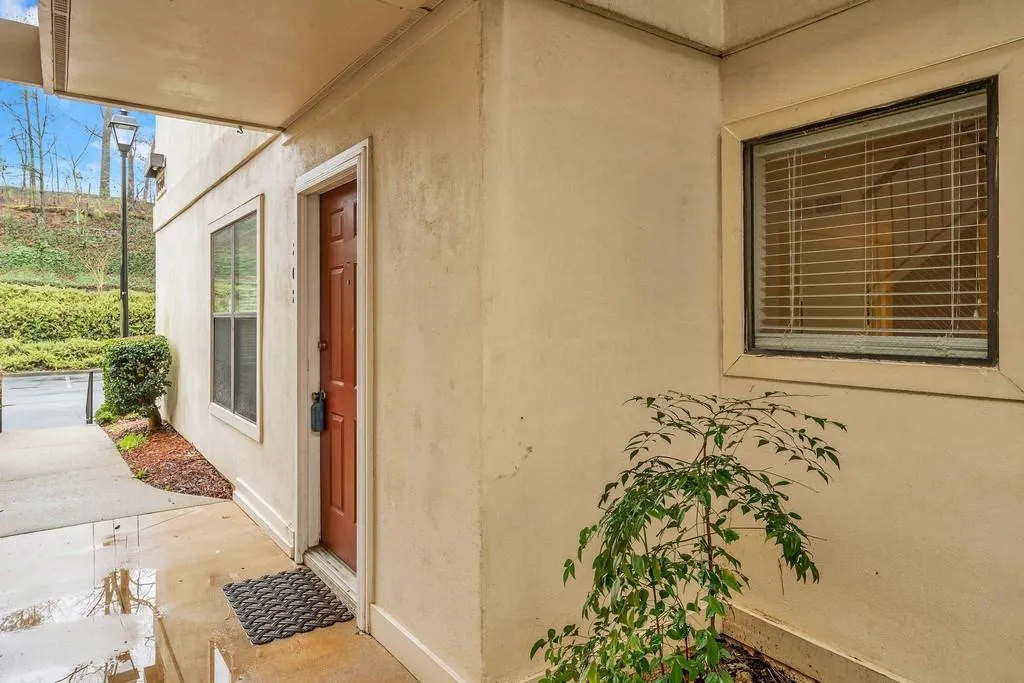 1202 Old Hammond Chase Ne Unit 1202, Sandy Springs, Georgia 30350, 3 Bedrooms Bedrooms, ,2 BathroomsBathrooms,Residential,Sold,1202 Old Hammond Chase Ne Unit 1202,6515922