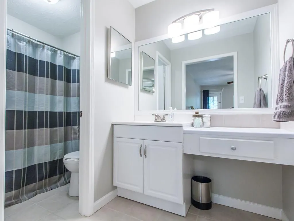 705 Vicksburg Place, Sandy Springs, Georgia 30350, 3 Bedrooms Bedrooms, ,2 BathroomsBathrooms,Residential,Sold,705 Vicksburg Place,5723426