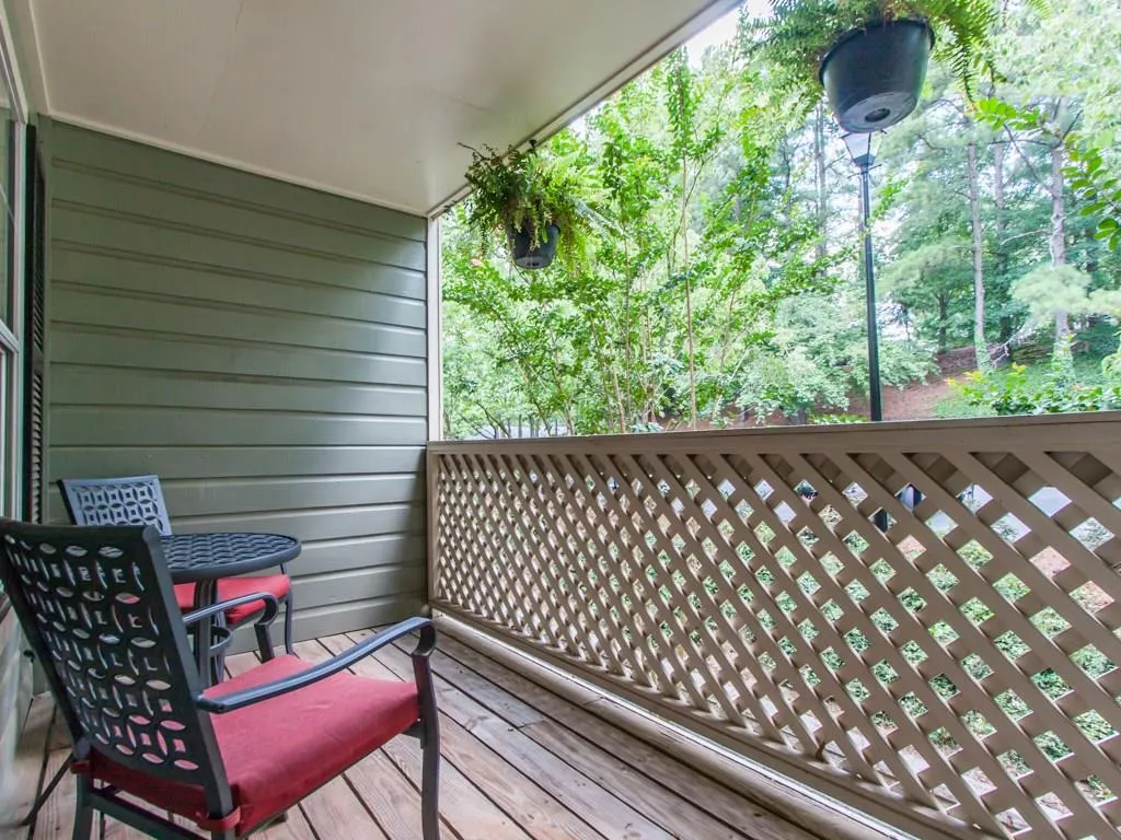 705 Vicksburg Place, Sandy Springs, Georgia 30350, 3 Bedrooms Bedrooms, ,2 BathroomsBathrooms,Residential,Sold,705 Vicksburg Place,5723426