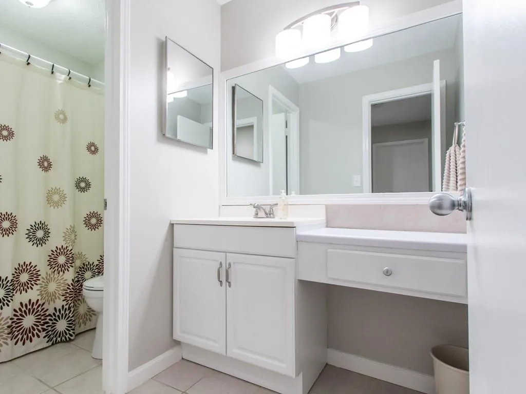 705 Vicksburg Place, Sandy Springs, Georgia 30350, 3 Bedrooms Bedrooms, ,2 BathroomsBathrooms,Residential,Sold,705 Vicksburg Place,5723426