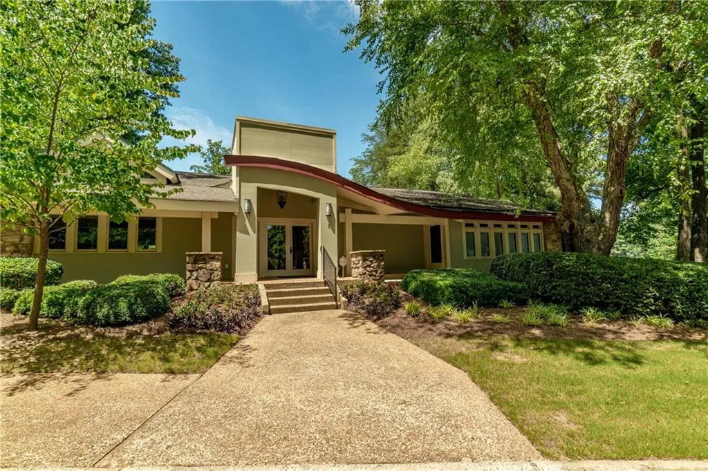 910 Garden Court, Sandy Springs, Georgia 30328, 2 Bedrooms Bedrooms, ,2 BathroomsBathrooms,Residential,Sold,910 Garden Court,6031997