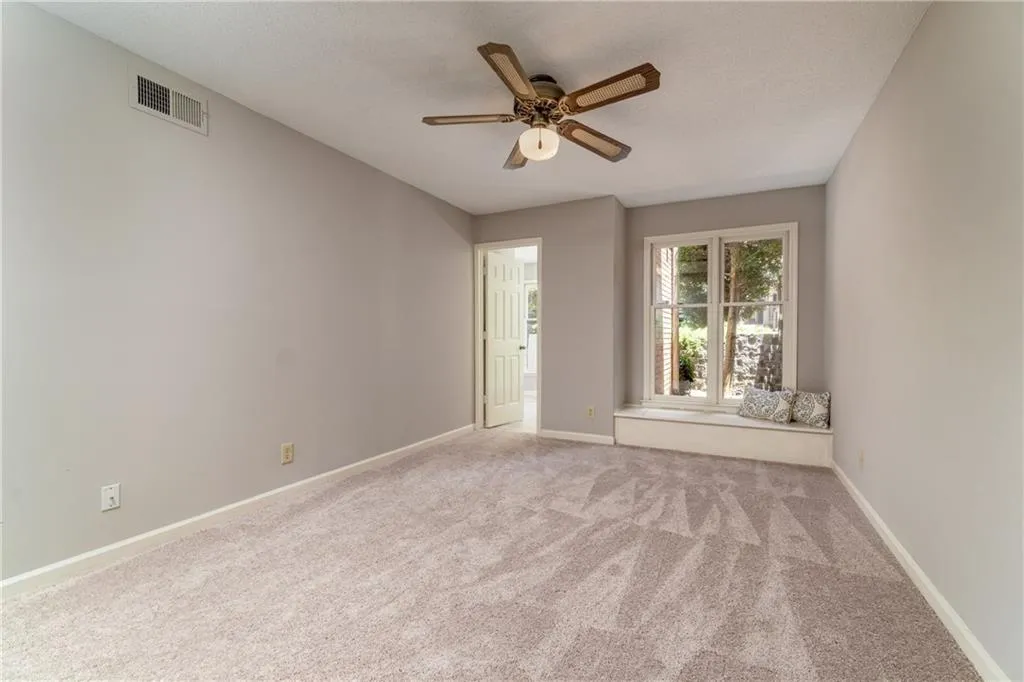 910 Garden Court, Sandy Springs, Georgia 30328, 2 Bedrooms Bedrooms, ,2 BathroomsBathrooms,Residential,Sold,910 Garden Court,6031997