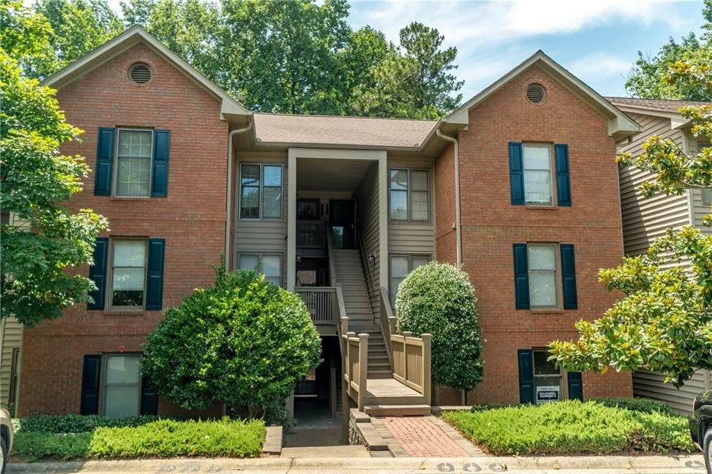 910 Garden Court, Sandy Springs, Georgia 30328, 2 Bedrooms Bedrooms, ,2 BathroomsBathrooms,Residential,Sold,910 Garden Court,6031997