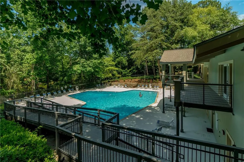 910 Garden Court, Sandy Springs, Georgia 30328, 2 Bedrooms Bedrooms, ,2 BathroomsBathrooms,Residential,Sold,910 Garden Court,6031997