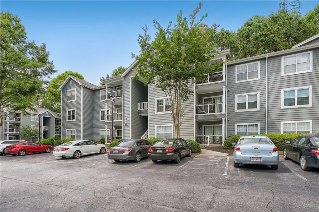 6201 Santa Fe Parkway, Sandy Springs, Georgia 30350, 3 Bedrooms Bedrooms, ,2 BathroomsBathrooms,Residential,Sold,6201 Santa Fe Parkway,7062336