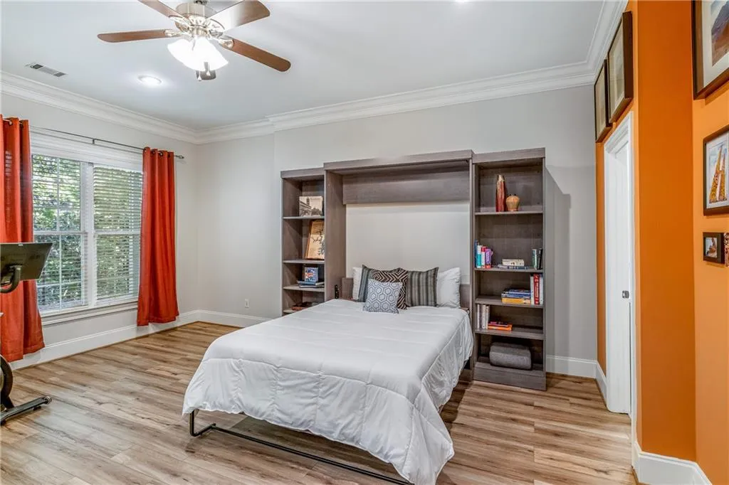 5492 Glenridge Drive Unit 532, Atlanta, Georgia 30342, 3 Bedrooms Bedrooms, ,3 BathroomsBathrooms,Residential,Sold,5492 Glenridge Drive Unit 532,7142886