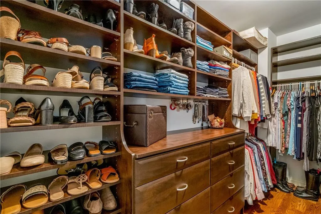 5492 Glenridge Drive Unit 532, Atlanta, Georgia 30342, 3 Bedrooms Bedrooms, ,3 BathroomsBathrooms,Residential,Sold,5492 Glenridge Drive Unit 532,7142886