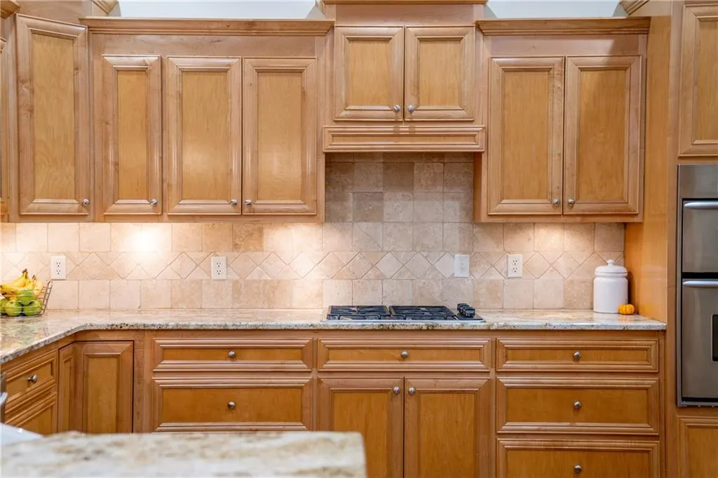 5492 Glenridge Drive Unit 532, Atlanta, Georgia 30342, 3 Bedrooms Bedrooms, ,3 BathroomsBathrooms,Residential,Sold,5492 Glenridge Drive Unit 532,7142886