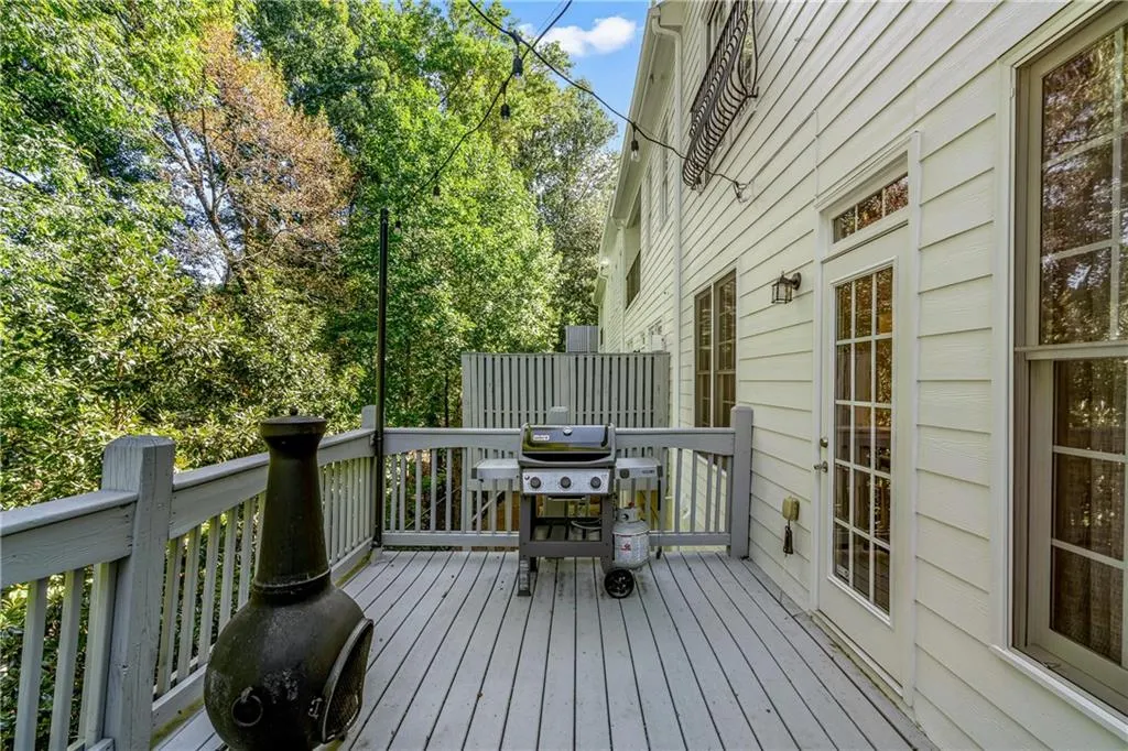 5492 Glenridge Drive Unit 532, Atlanta, Georgia 30342, 3 Bedrooms Bedrooms, ,3 BathroomsBathrooms,Residential,Sold,5492 Glenridge Drive Unit 532,7142886