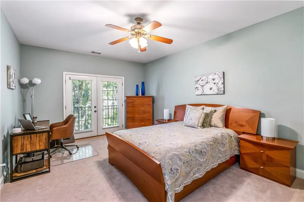 5492 Glenridge Drive Unit 532, Atlanta, Georgia 30342, 3 Bedrooms Bedrooms, ,3 BathroomsBathrooms,Residential,Sold,5492 Glenridge Drive Unit 532,7142886