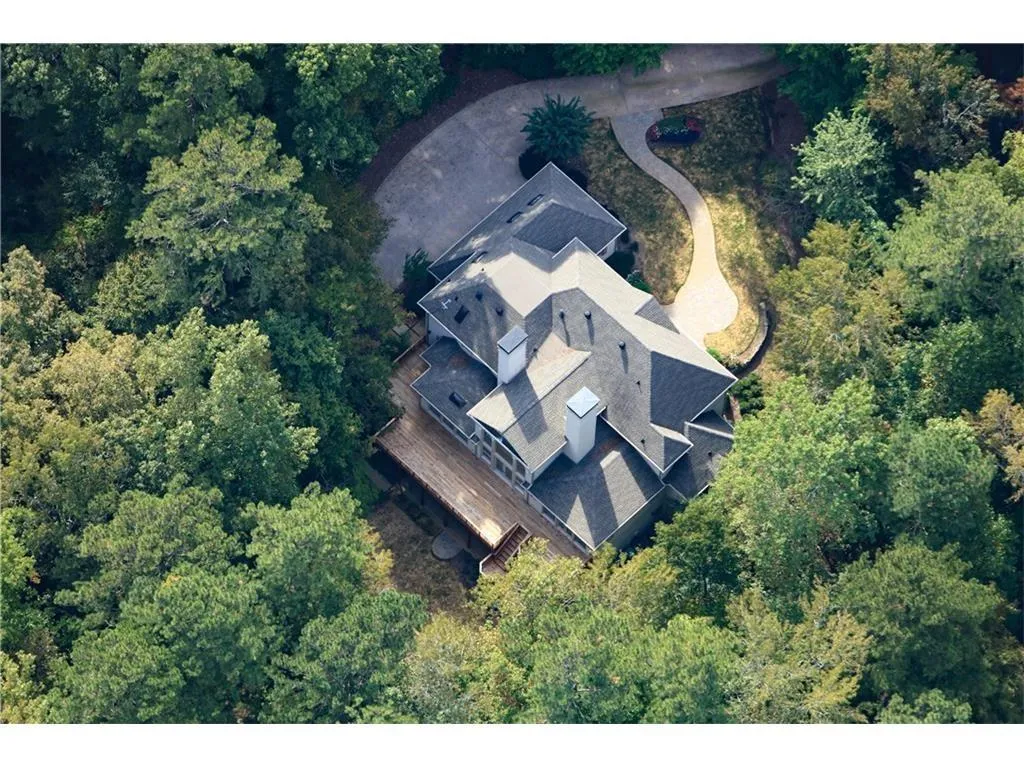 8140 Jett Ferry Road, Sandy Springs, Georgia 30350, 5 Bedrooms Bedrooms, ,5 BathroomsBathrooms,Residential,Sold,8140 Jett Ferry Road,5792953