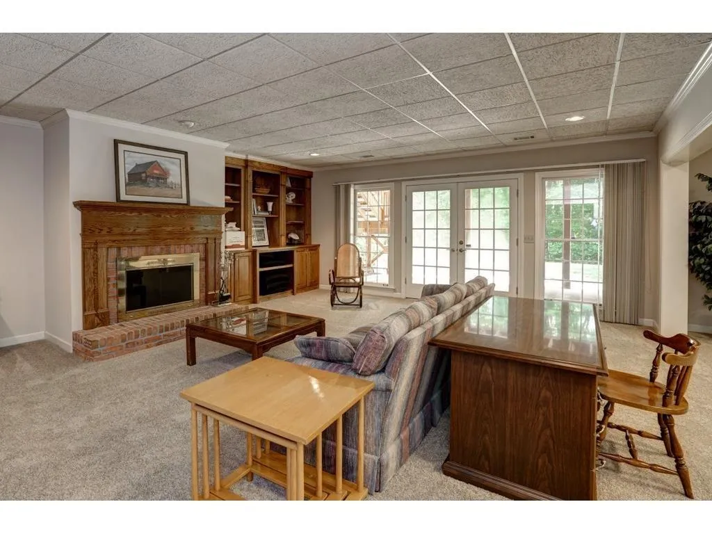 8140 Jett Ferry Road, Sandy Springs, Georgia 30350, 5 Bedrooms Bedrooms, ,5 BathroomsBathrooms,Residential,Sold,8140 Jett Ferry Road,5792953