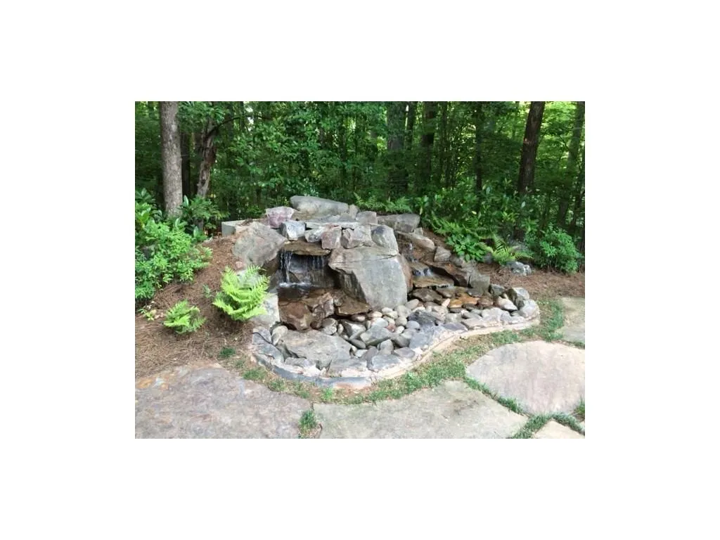 8140 Jett Ferry Road, Sandy Springs, Georgia 30350, 5 Bedrooms Bedrooms, ,5 BathroomsBathrooms,Residential,Sold,8140 Jett Ferry Road,5792953