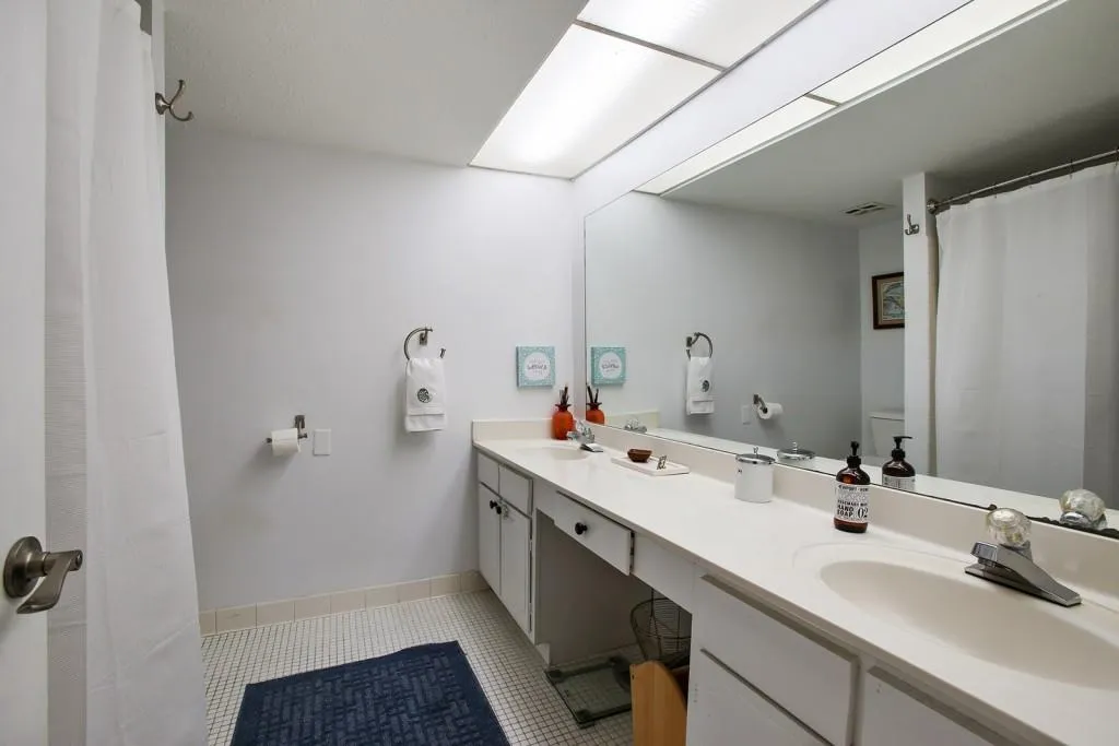 6851 Roswell Road Ne Unit Q8, Atlanta, Georgia 30328, 4 Bedrooms Bedrooms, ,2 BathroomsBathrooms,Residential,Sold,6851 Roswell Road Ne Unit Q8,5981004