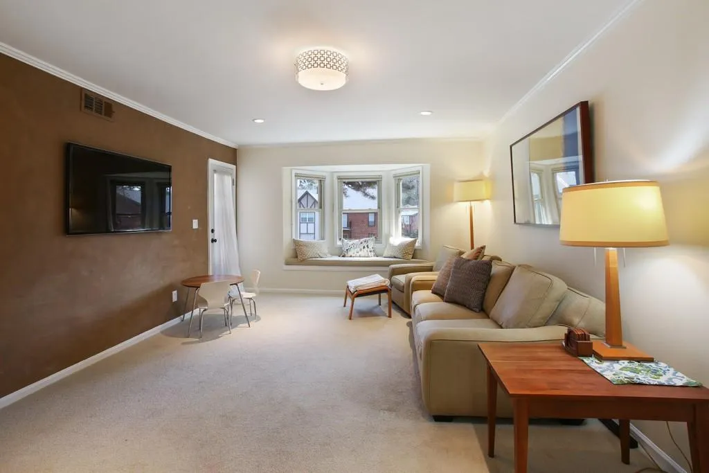 6851 Roswell Road Ne Unit Q8, Atlanta, Georgia 30328, 4 Bedrooms Bedrooms, ,2 BathroomsBathrooms,Residential,Sold,6851 Roswell Road Ne Unit Q8,5981004