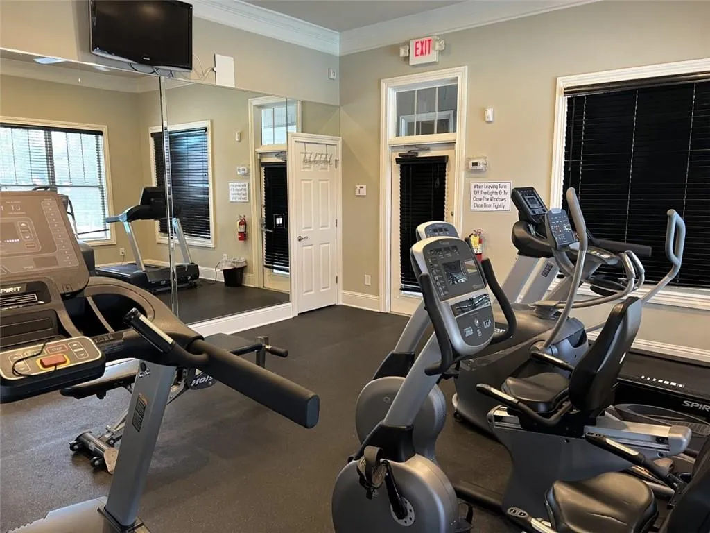 7730 Glisten Avenue, Sandy Springs, Georgia 30328, 3 Bedrooms Bedrooms, ,2 BathroomsBathrooms,Residential,Sold,7730 Glisten Avenue,7133116