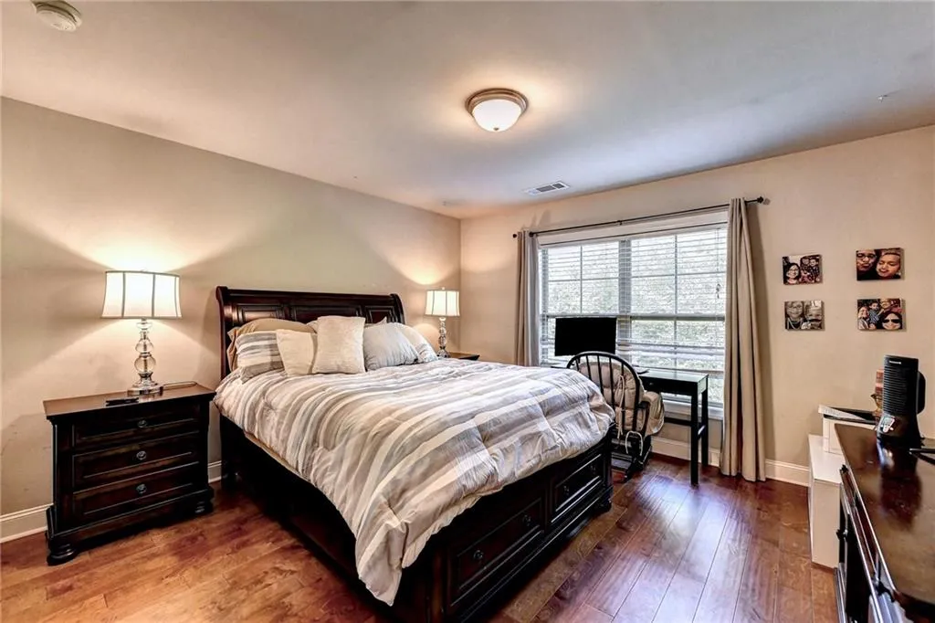 7730 Glisten Avenue, Sandy Springs, Georgia 30328, 3 Bedrooms Bedrooms, ,2 BathroomsBathrooms,Residential,Sold,7730 Glisten Avenue,7133116