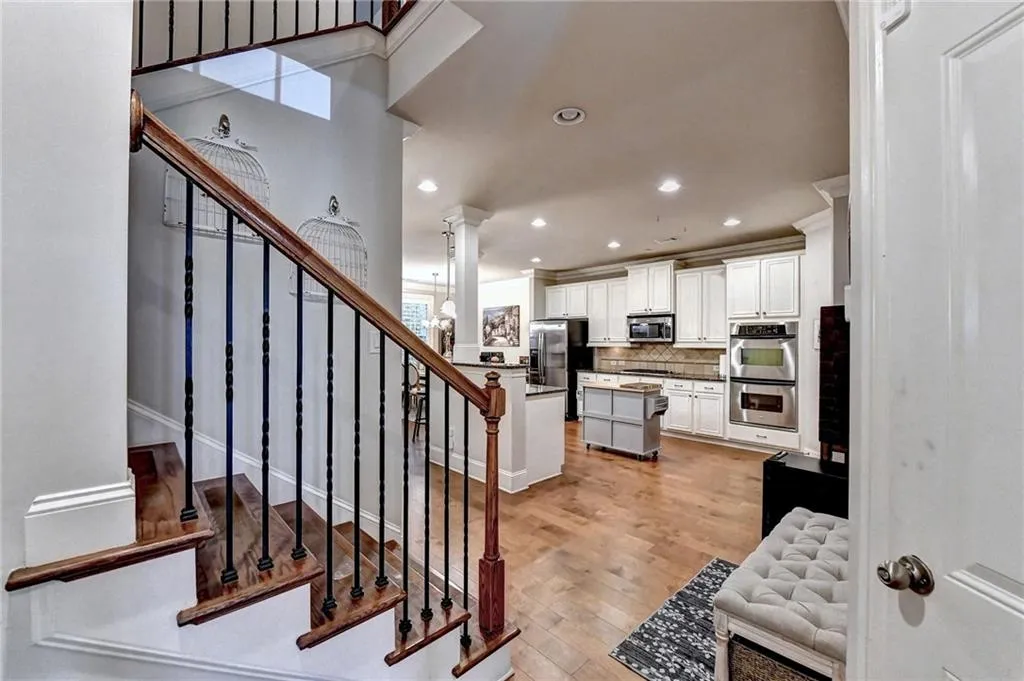 7730 Glisten Avenue, Sandy Springs, Georgia 30328, 3 Bedrooms Bedrooms, ,2 BathroomsBathrooms,Residential,Sold,7730 Glisten Avenue,7133116