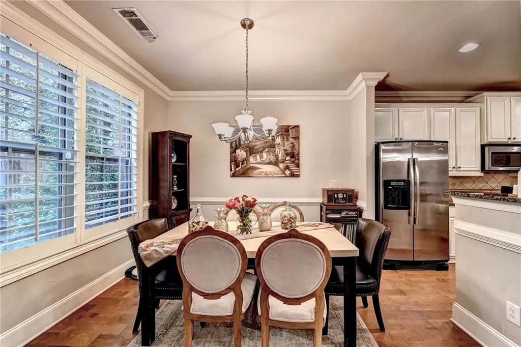 7730 Glisten Avenue, Sandy Springs, Georgia 30328, 3 Bedrooms Bedrooms, ,2 BathroomsBathrooms,Residential,Sold,7730 Glisten Avenue,7133116