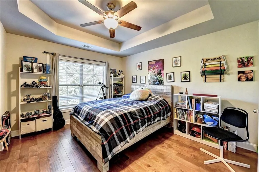 7730 Glisten Avenue, Sandy Springs, Georgia 30328, 3 Bedrooms Bedrooms, ,2 BathroomsBathrooms,Residential,Sold,7730 Glisten Avenue,7133116