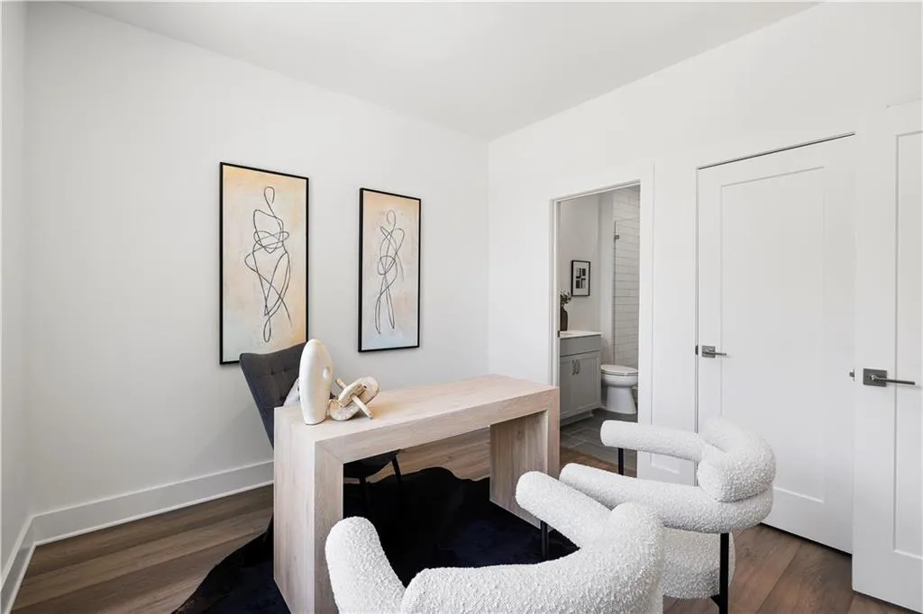 Signature Toll Brothers Designer Appointed Collections, expertly pre-appointed throughout every townhome. * Pictured: "Refined Neutral" Design Collection as pictured in staged Home Site #10