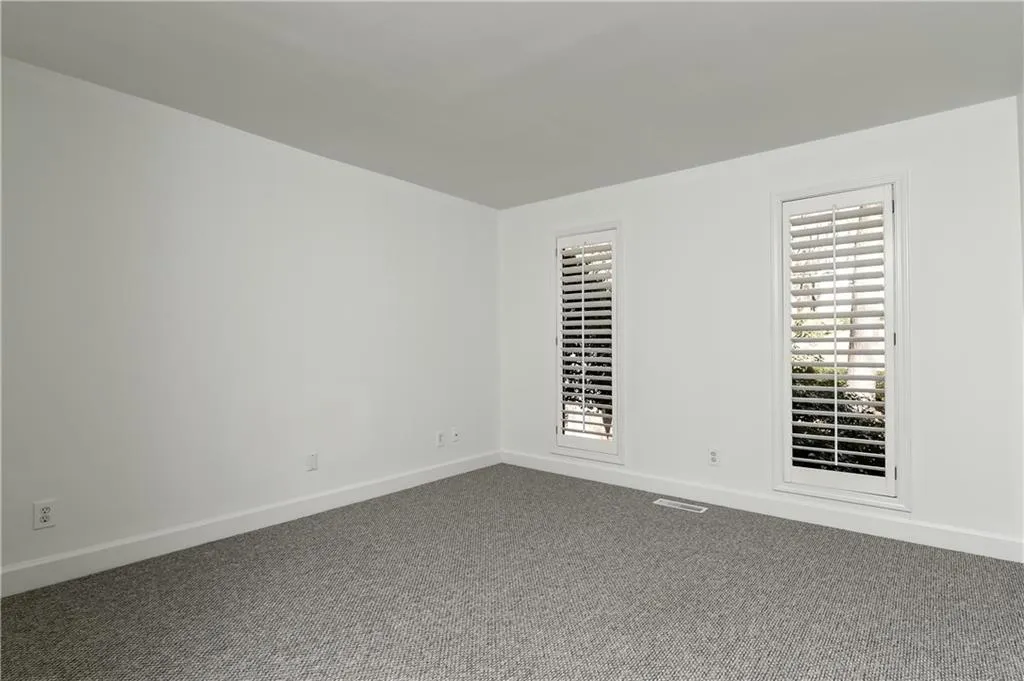 270 Glen Lake Drive, Sandy Springs, Georgia 30327, 5 Bedrooms Bedrooms, ,5 BathroomsBathrooms,Residential,Sold,270 Glen Lake Drive,5942839