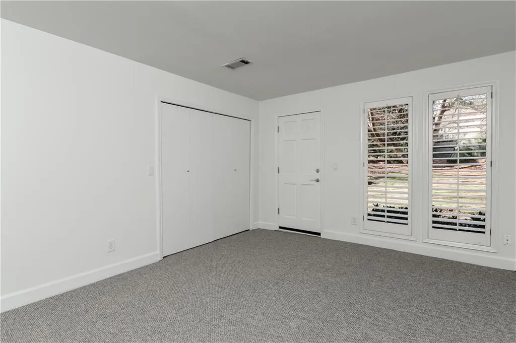270 Glen Lake Drive, Sandy Springs, Georgia 30327, 5 Bedrooms Bedrooms, ,5 BathroomsBathrooms,Residential,Sold,270 Glen Lake Drive,5942839