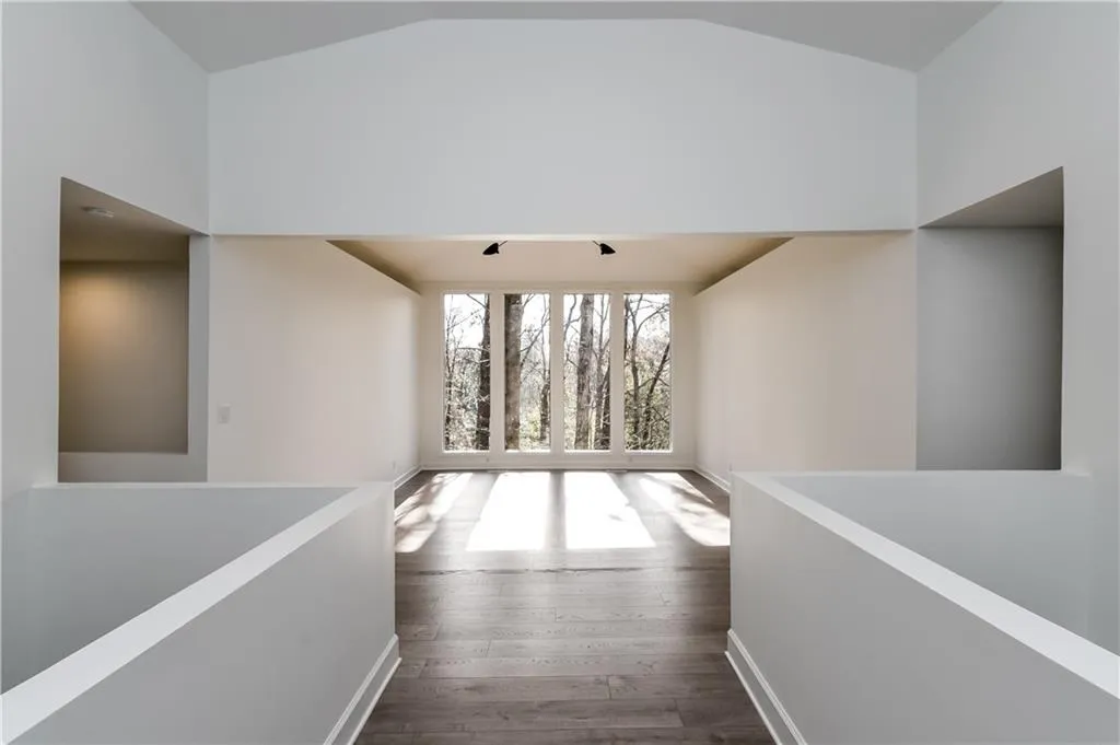 270 Glen Lake Drive, Sandy Springs, Georgia 30327, 5 Bedrooms Bedrooms, ,5 BathroomsBathrooms,Residential,Sold,270 Glen Lake Drive,5942839