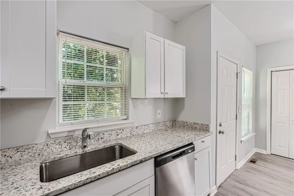 2259 Sisk Street Nw, Atlanta, Georgia 30318, 3 Bedrooms Bedrooms, ,2 BathroomsBathrooms,Residential,For Sale,2259 Sisk Street Nw,7430133