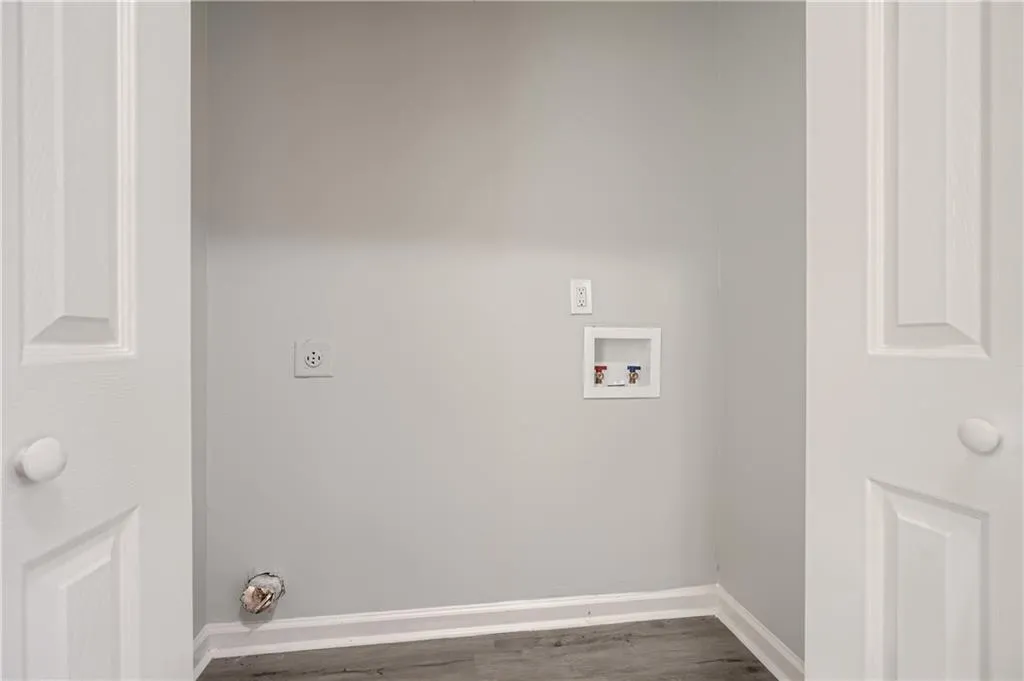 2259 Sisk Street Nw, Atlanta, Georgia 30318, 3 Bedrooms Bedrooms, ,2 BathroomsBathrooms,Residential,For Sale,2259 Sisk Street Nw,7430133