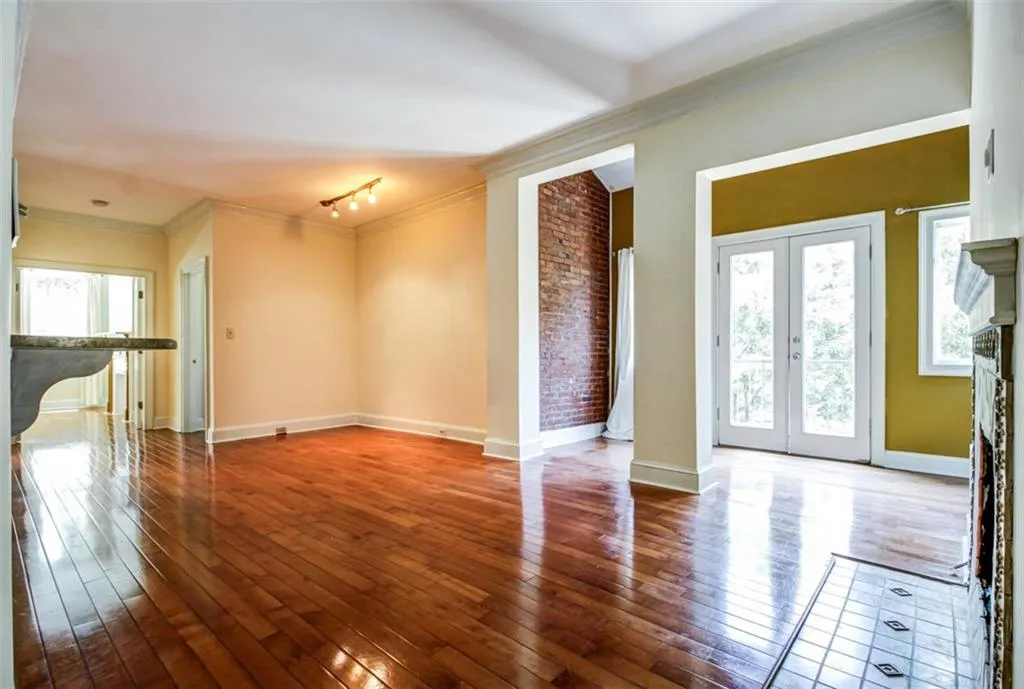 2840 Peachtree Road Nw Unit 501, Atlanta, Georgia 30305, 2 Bedrooms Bedrooms, ,2 BathroomsBathrooms,Residential,Sold,2840 Peachtree Road Nw Unit 501,5724903