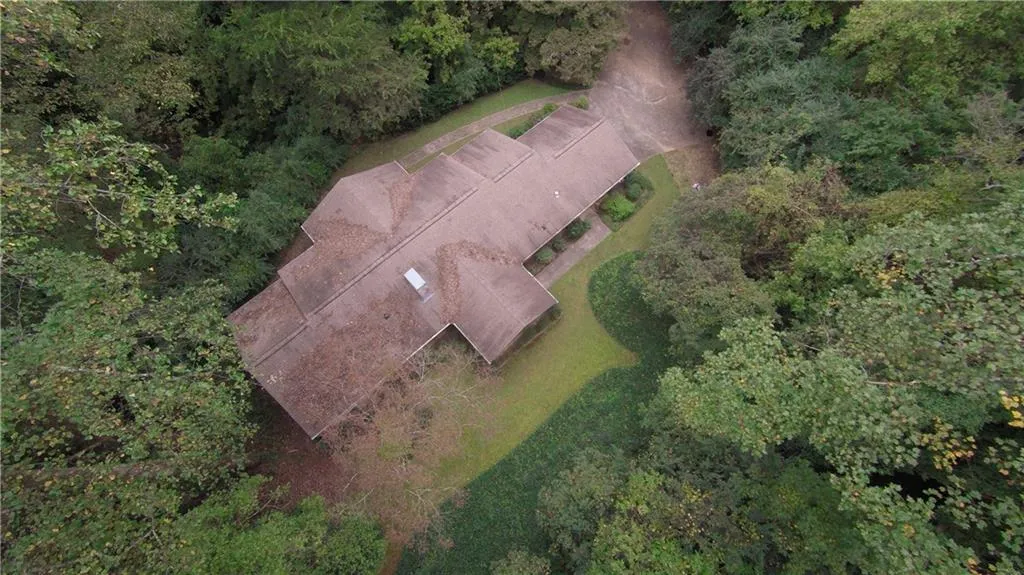 4705 Kitty Hawk Place, Sandy Springs, Georgia 30342, 3 Bedrooms Bedrooms, ,3 BathroomsBathrooms,Residential,Sold,4705 Kitty Hawk Place,5603182