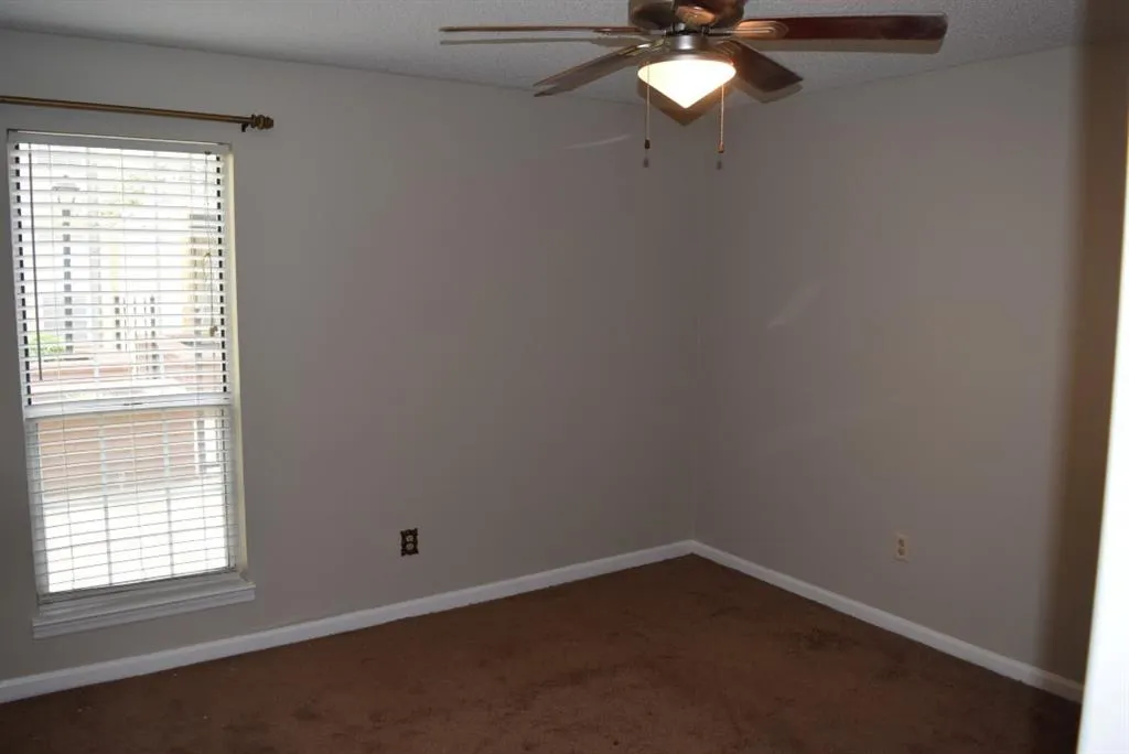 513 Granville Court, Sandy Springs, Georgia 30328, 1 Bedroom Bedrooms, ,1 BathroomBathrooms,Residential,Sold,513 Granville Court,6917367