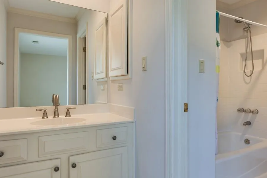 140 Belmont Trace, Sandy Springs, Georgia 30328, 3 Bedrooms Bedrooms, ,2 BathroomsBathrooms,Residential,Sold,140 Belmont Trace,5703789