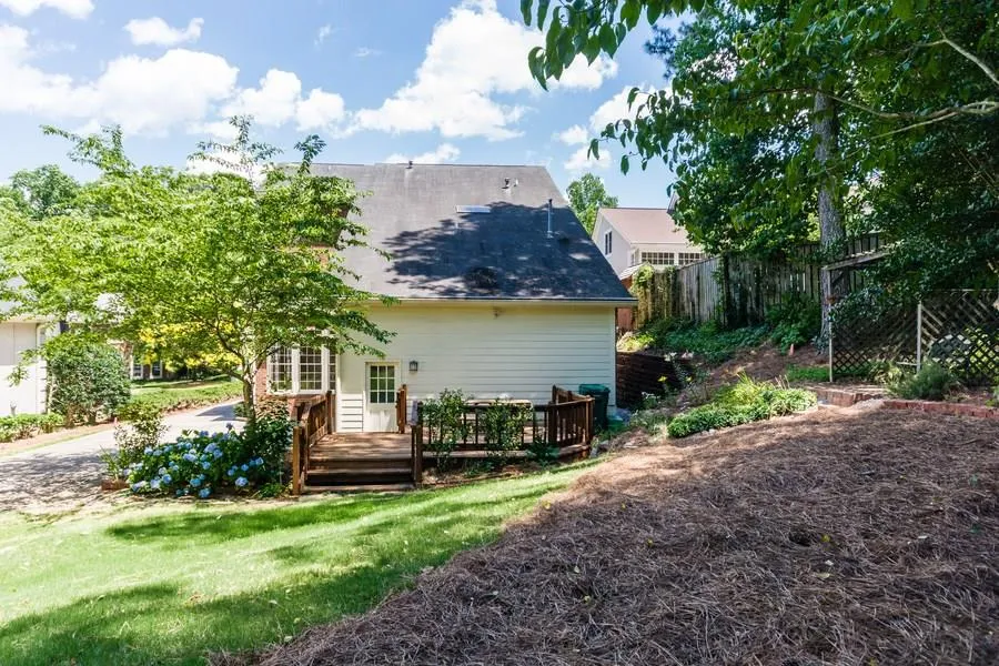 140 Belmont Trace, Sandy Springs, Georgia 30328, 3 Bedrooms Bedrooms, ,2 BathroomsBathrooms,Residential,Sold,140 Belmont Trace,5703789