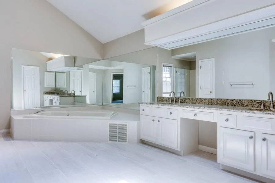 140 Belmont Trace, Sandy Springs, Georgia 30328, 3 Bedrooms Bedrooms, ,2 BathroomsBathrooms,Residential,Sold,140 Belmont Trace,5703789