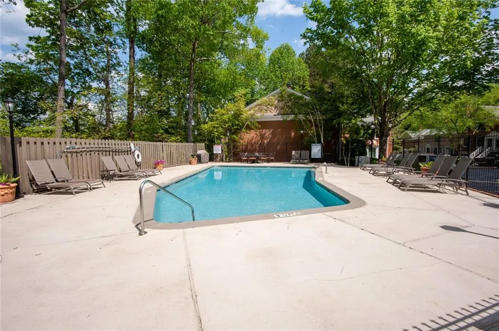 7500 Roswell Road Unit 50, Sandy Springs, Georgia 30350, 3 Bedrooms Bedrooms, ,2 BathroomsBathrooms,Residential,Sold,7500 Roswell Road Unit 50,6871709