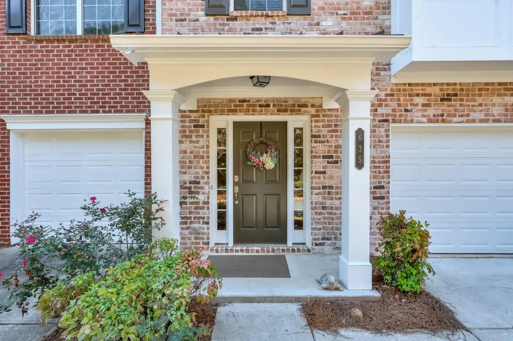 635 Coligny Court, Atlanta, Georgia 30350, 3 Bedrooms Bedrooms, ,3 BathroomsBathrooms,Residential,For Sale,635 Coligny Court,7642745