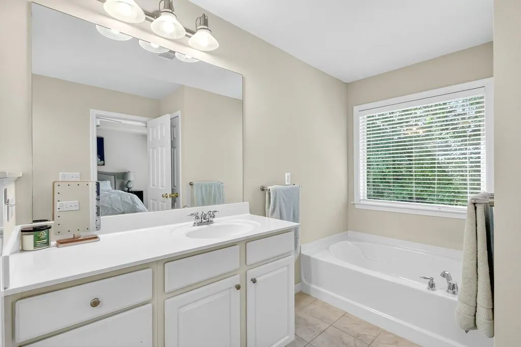 635 Coligny Court, Atlanta, Georgia 30350, 3 Bedrooms Bedrooms, ,3 BathroomsBathrooms,Residential,For Sale,635 Coligny Court,7642745