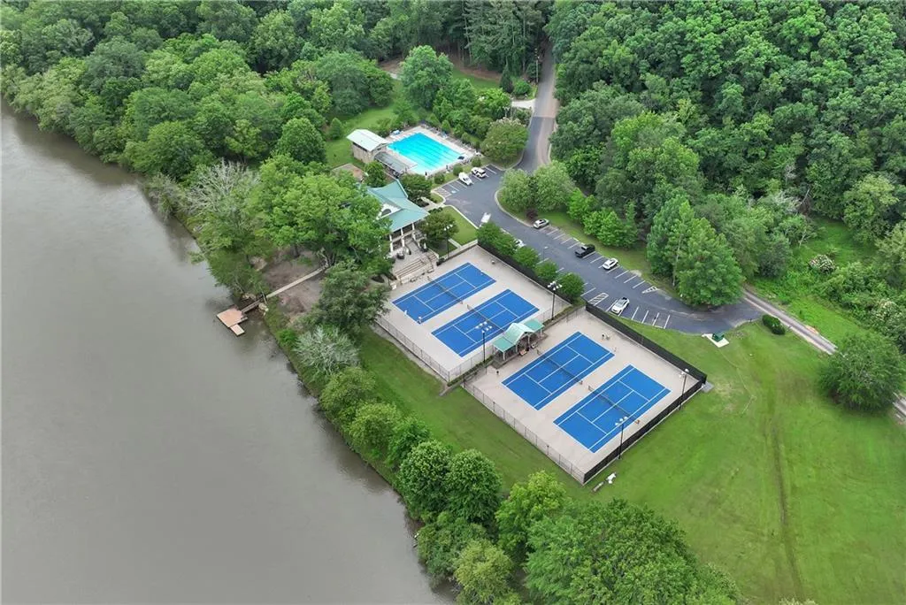 The Huntliff Amazing Ammenities