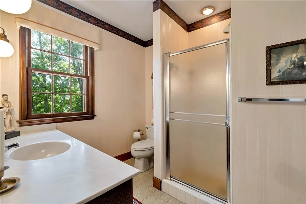 Fourth Bathroom in the Upper level